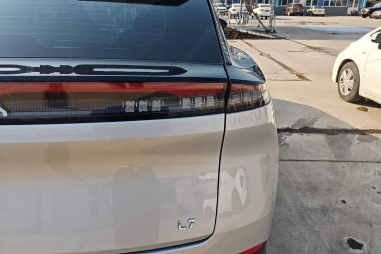 Used Dongfeng Aeolus L7 New Energy 2024 518 Pro Right Rear Taillight
