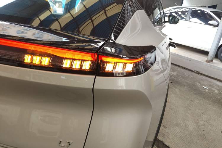 Used Dongfeng Aeolus L7 New Energy 2024 205 Air Right Rear Taillight