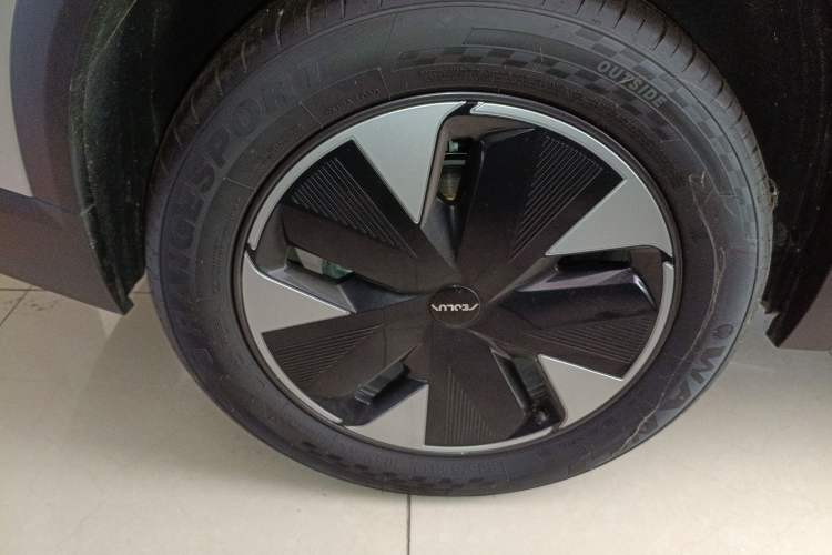 Used Dongfeng Aeolus L7 New Energy 2024 205 Air Right Rear Wheel Hub