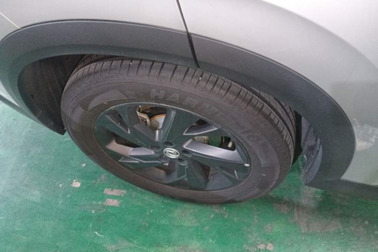 Used Dongfeng Aeolus L7 New Energy 2024 518 Pro Right Rear Wheel Hub