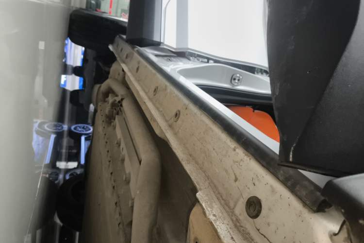 Used Dongfeng Aeolus L7 New Energy 2024 205 Pro Right Side Sill