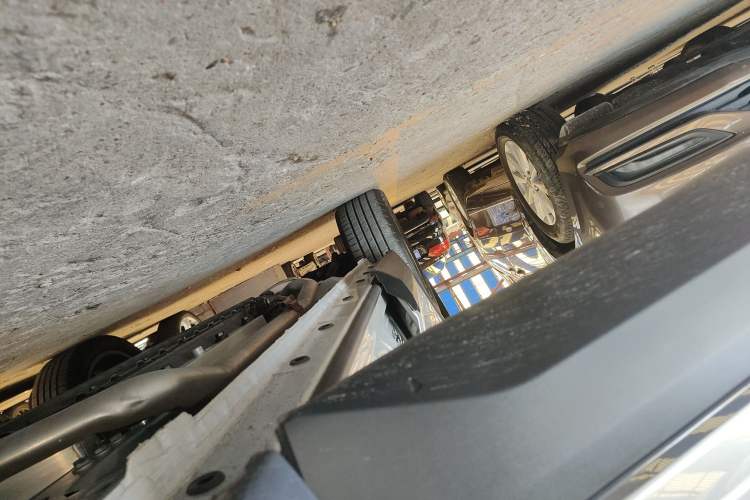 Used Dongfeng Aeolus L7 New Energy 2024 205 Air Right Side Sill