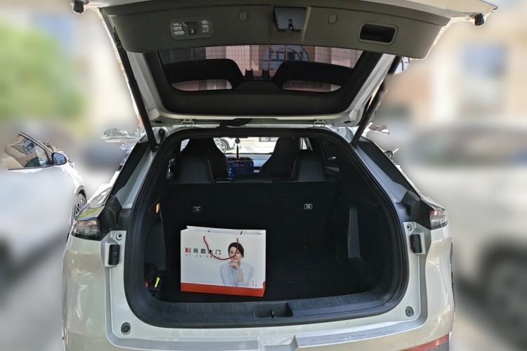 Used Dongfeng Aeolus L7 New Energy 2024 518 Air Trunk