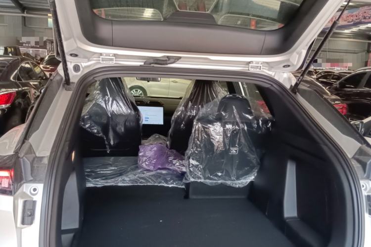 Used Dongfeng Aeolus L7 New Energy 2024 205 Air Trunk