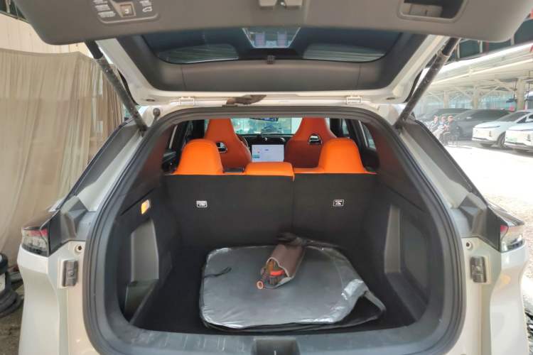 Used Dongfeng Aeolus L7 New Energy 2024 205 Plus Trunk