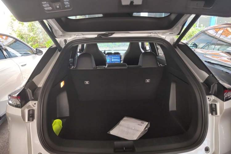 Used Dongfeng Aeolus L7 New Energy 2024 518 Pro Trunk