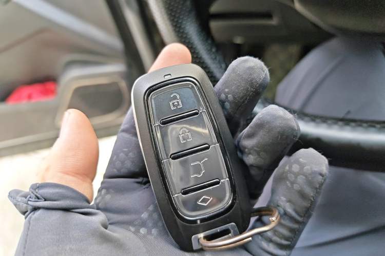 Used Dongfeng Aeolus L7 New Energy 2024 518 Air Vehicle Key