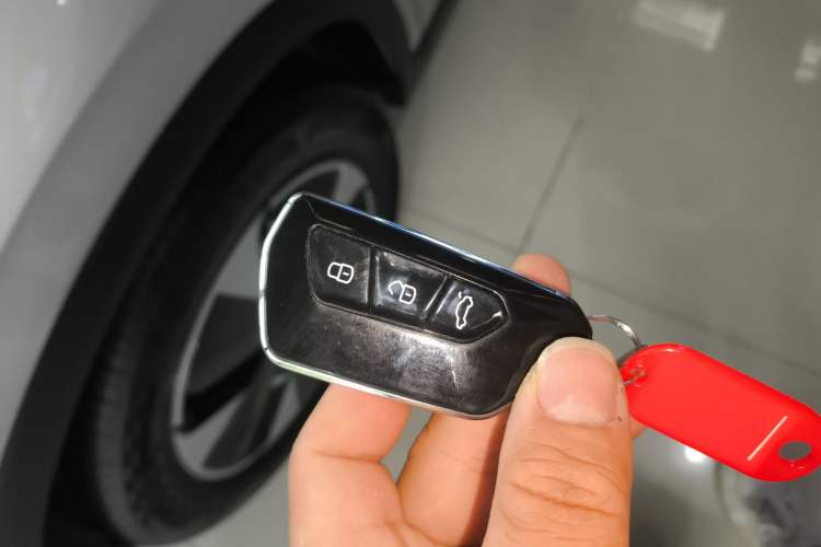 Used Dongfeng Aeolus L7 New Energy 2024 205 Pro Vehicle Key