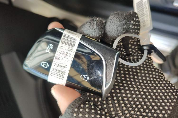 Used Dongfeng Aeolus L7 New Energy 2024 205 Air Vehicle Key