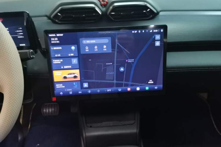 Used Dongfeng Aeolus L7 New Energy 2024 205 Pro Audio And AC Panel