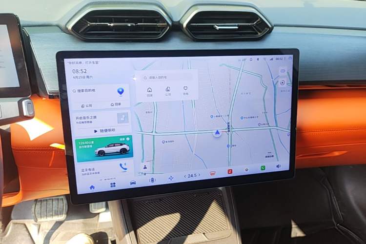 Used Dongfeng Aeolus L7 New Energy 2024 518 Pro Audio And AC Panel