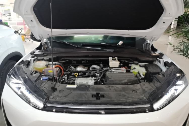 Used Dongfeng Aeolus L7 New Energy 2024 205 Pro Engine Bay