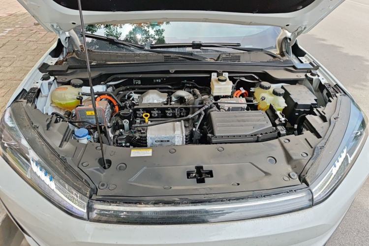 Used Dongfeng Aeolus L7 New Energy 2024 205 Premium Edition Engine Bay