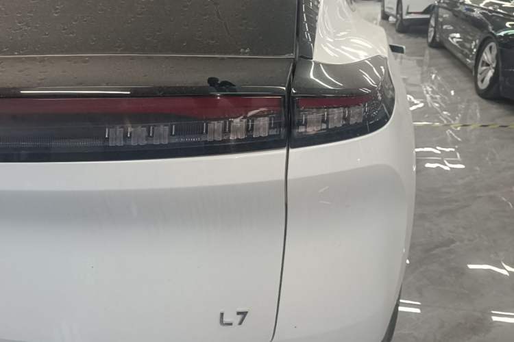 Used Dongfeng Aeolus L7 New Energy 2024 518 Air Exterior 3