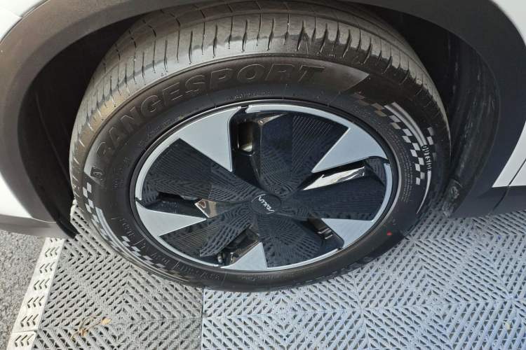 Used Dongfeng Aeolus L7 New Energy 2024 205 Plus Exterior 3