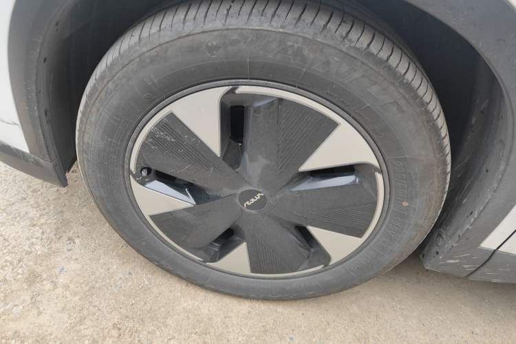 Used Dongfeng Aeolus L7 New Energy 2024 205 Plus Exterior 4
