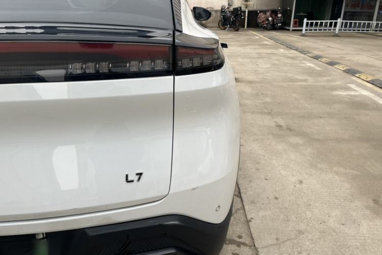Used Dongfeng Aeolus L7 New Energy 2024 205 Plus Exterior 8