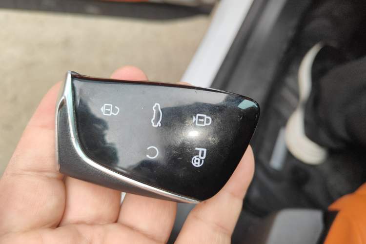 Used Dongfeng Aeolus L7 New Energy 2024 205 Plus Interior 1