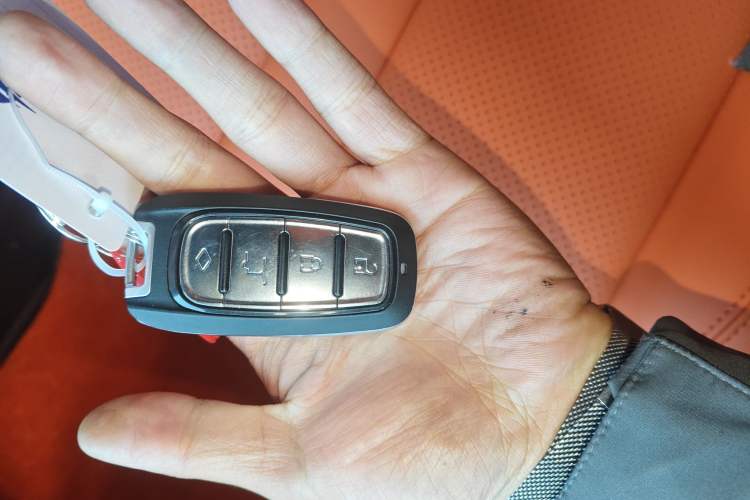 Used Dongfeng Aeolus L7 New Energy 2024 205 Plus Interior 1