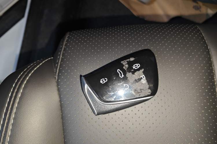 Used Dongfeng Aeolus L7 New Energy 2024 518 Air Interior 1