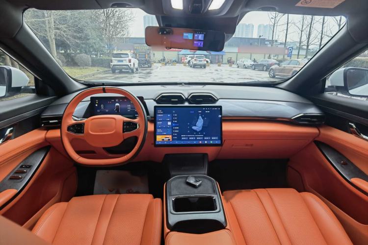 Used Dongfeng Aeolus L7 New Energy 2024 205 Plus Interior 3