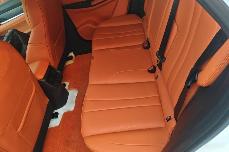 Used Dongfeng Aeolus L7 New Energy 2024 205 Plus Interior 4