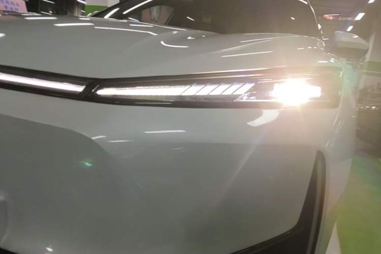 Used Dongfeng Aeolus L7 New Energy 2024 205 Plus Left Front Headlight
