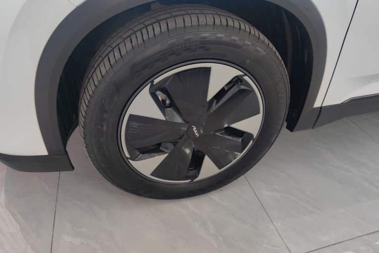 Used Dongfeng Aeolus L7 New Energy 2024 205 Pro Left Front Wheel Hub