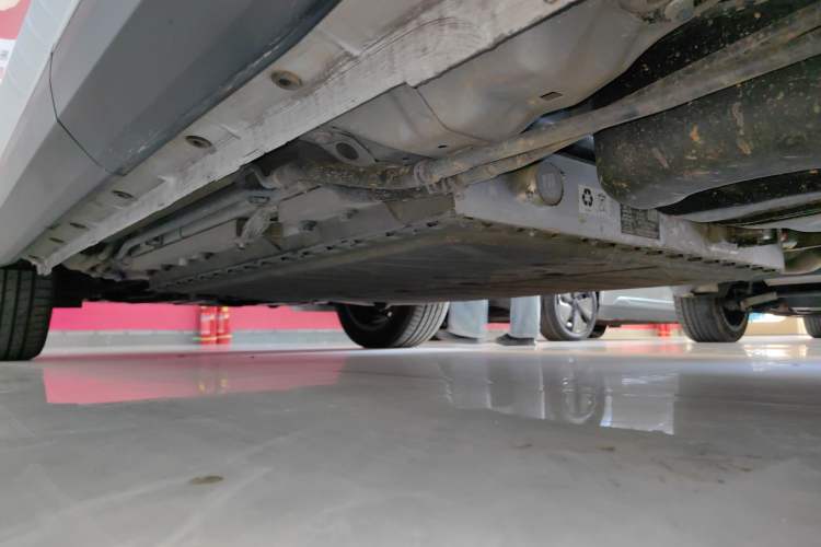 Used Dongfeng Aeolus L7 New Energy 2024 205 Pro Left Side Sill