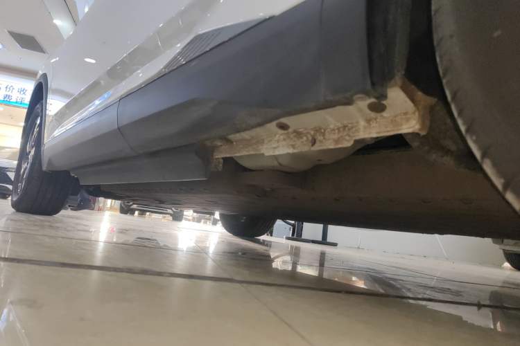 Used Dongfeng Aeolus L7 New Energy 2024 518 Pro Left Side Sill