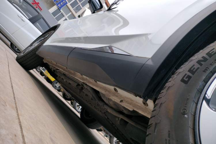 Used Dongfeng Aeolus L7 New Energy 2024 205 Air Left Side Sill