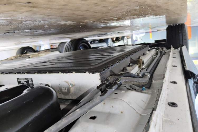 Used Dongfeng Aeolus L7 New Energy 2024 205 Plus Left Side Sill