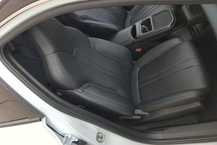Used Dongfeng Aeolus L7 New Energy 2024 518 Air Right Front Seat
