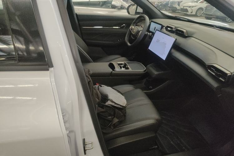 Used Dongfeng Aeolus L7 New Energy 2024 205 Air Right Front Seat