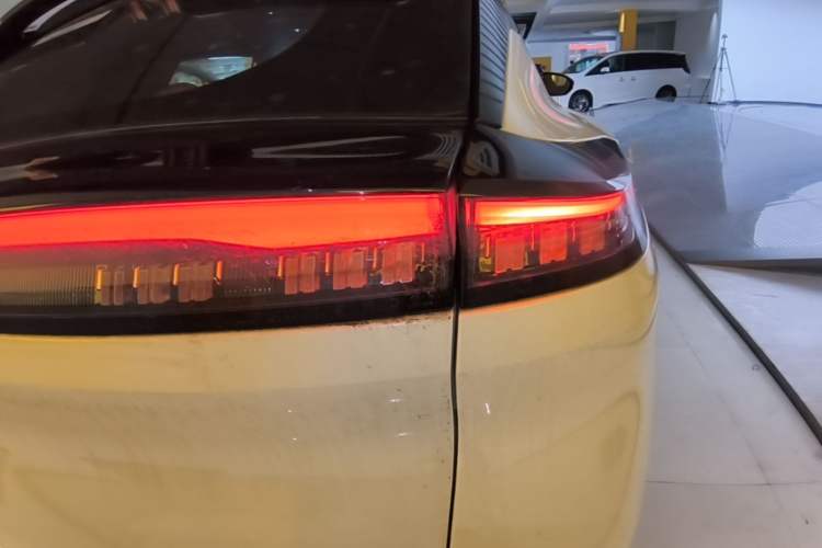 Used Dongfeng Aeolus L7 New Energy 2024 205 Plus Right Rear Taillight