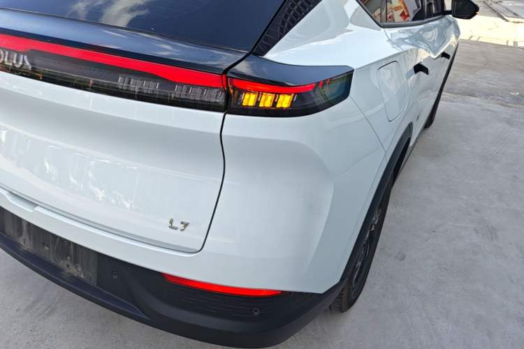 Used Dongfeng Aeolus L7 New Energy 2024 518 Pro Right Rear Taillight