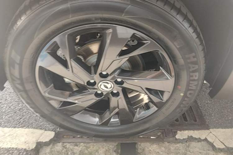 Used Dongfeng Aeolus L7 New Energy 2024 518 Pro Right Rear Wheel Hub