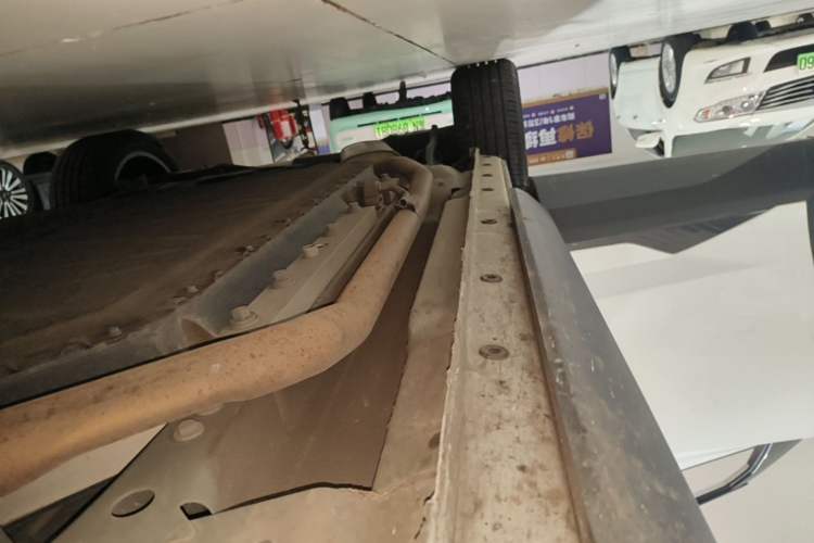 Used Dongfeng Aeolus L7 New Energy 2024 205 Pro Right Side Sill
