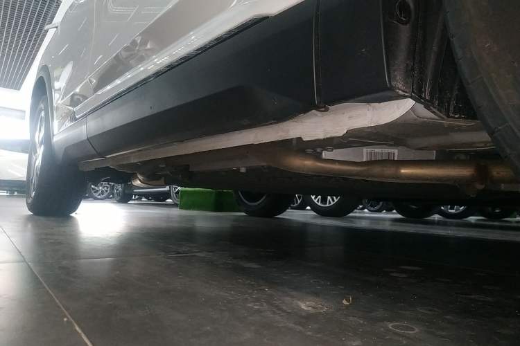 Used Dongfeng Aeolus L7 New Energy 2024 205 Plus Right Side Sill