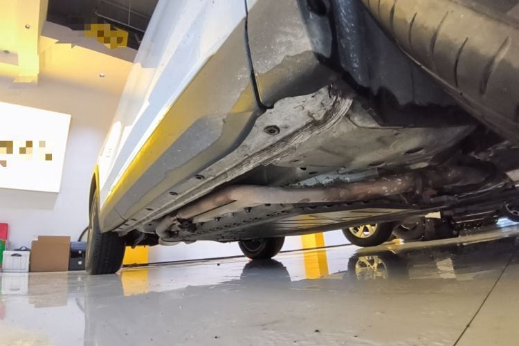 Used Dongfeng Aeolus L7 New Energy 2024 205 Plus Right Side Sill