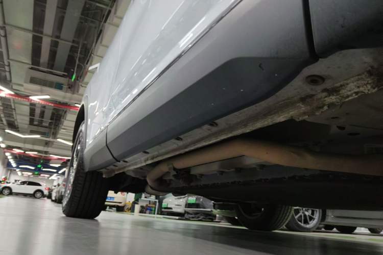 Used Dongfeng Aeolus L7 New Energy 2024 205 Plus Right Side Sill