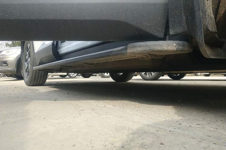 Used Dongfeng Aeolus L7 New Energy 2024 518 Pro Right Side Sill