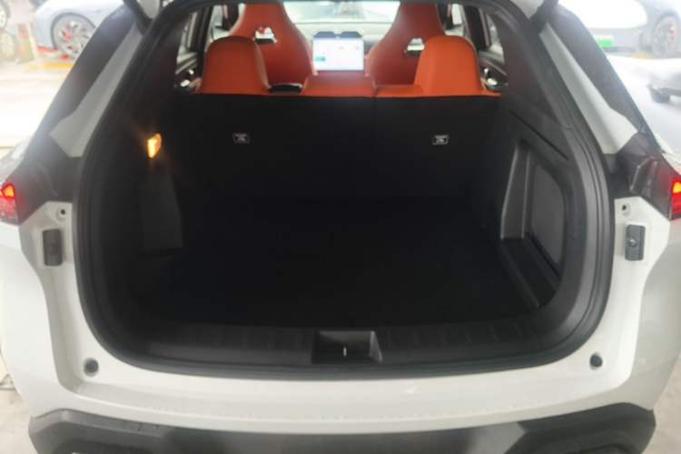 Used Dongfeng Aeolus L7 New Energy 2024 205 Plus Trunk