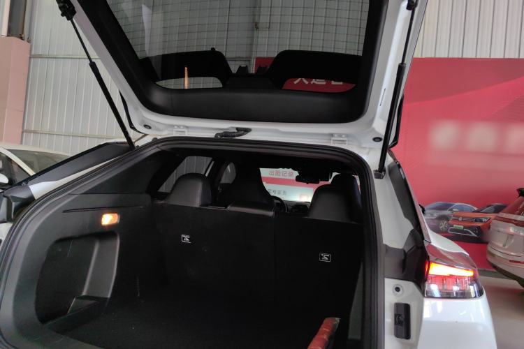 Used Dongfeng Aeolus L7 New Energy 2024 205 Pro Trunk