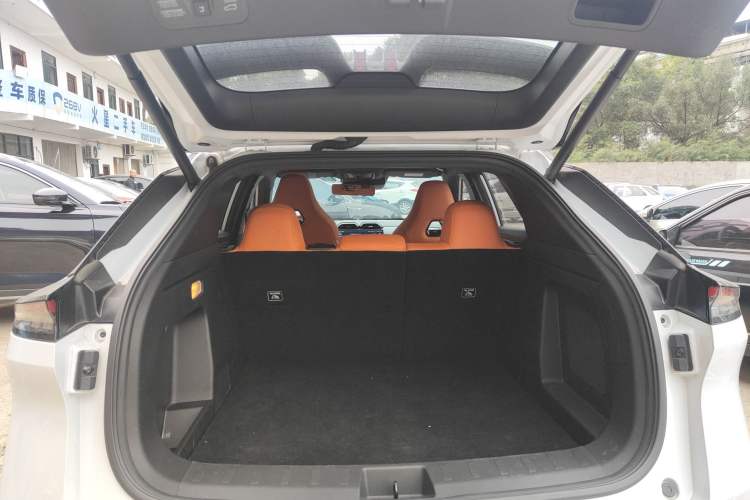 Used Dongfeng Aeolus L7 New Energy 2024 205 Plus Trunk