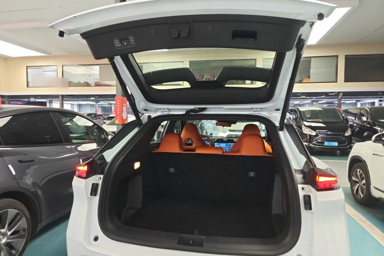 Used Dongfeng Aeolus L7 New Energy 2024 205 Plus Trunk