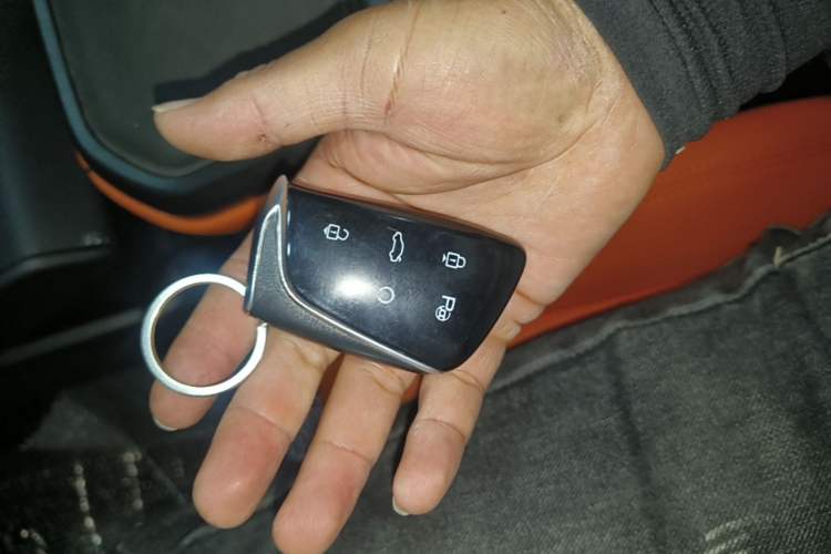 Used Dongfeng Aeolus L7 New Energy 2024 205 Pro Vehicle Key