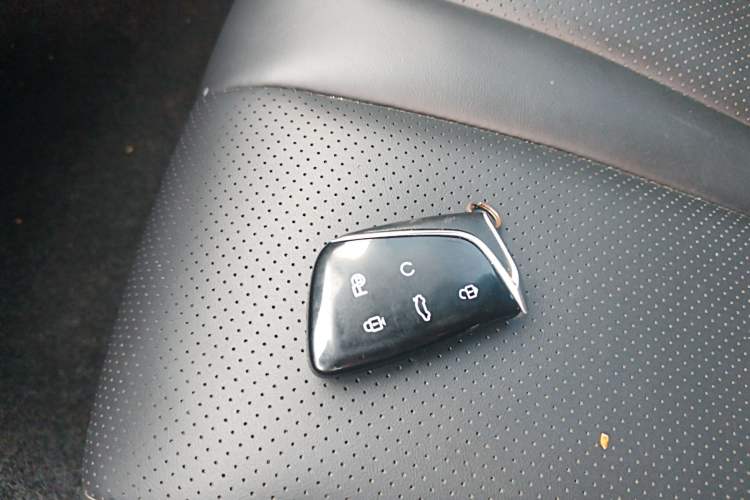 Used Dongfeng Aeolus L7 New Energy 2024 205 Plus Vehicle Key