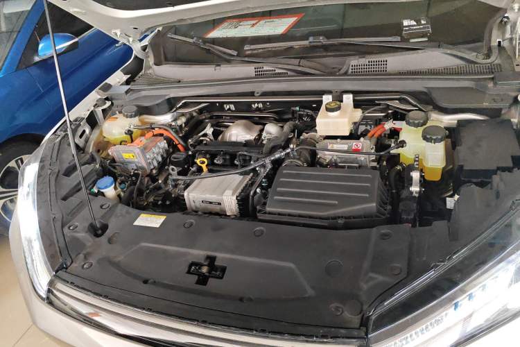Used Dongfeng Aeolus L7 New Energy 2024 205 Air Engine Bay