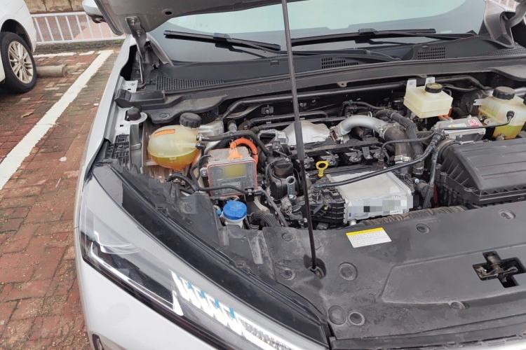 Used Dongfeng Aeolus L7 New Energy 2024 205 Pro Engine Bay Right